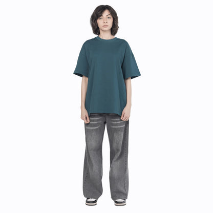 Female oversized tees